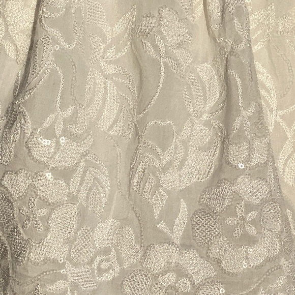Abercrombie Girls embroidered white with sequence detail skirt Sz M - Picture 2 of 3